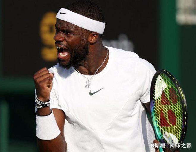 手接连出现 手接连出现